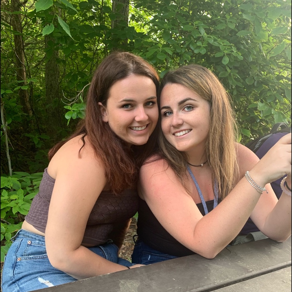 Meet your Posher, Hayley